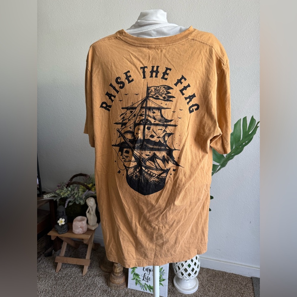 Raise the Flag Graphic Men's Shirt - Orange